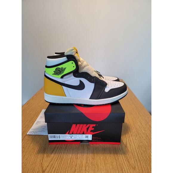 Nike Air Jordan 1 Retro Volt gold sz 9 - Picture 3 of 8